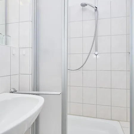 Apartment 647, Seepark